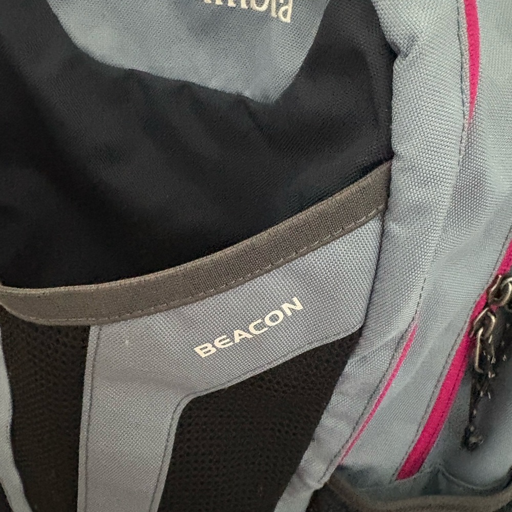Columbia Beacon Gray and Pink Backpack - Picture 4 of 8